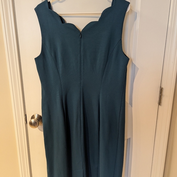 Talbots dress, scalloped neckline, blue/green color - Picture 3 of 4